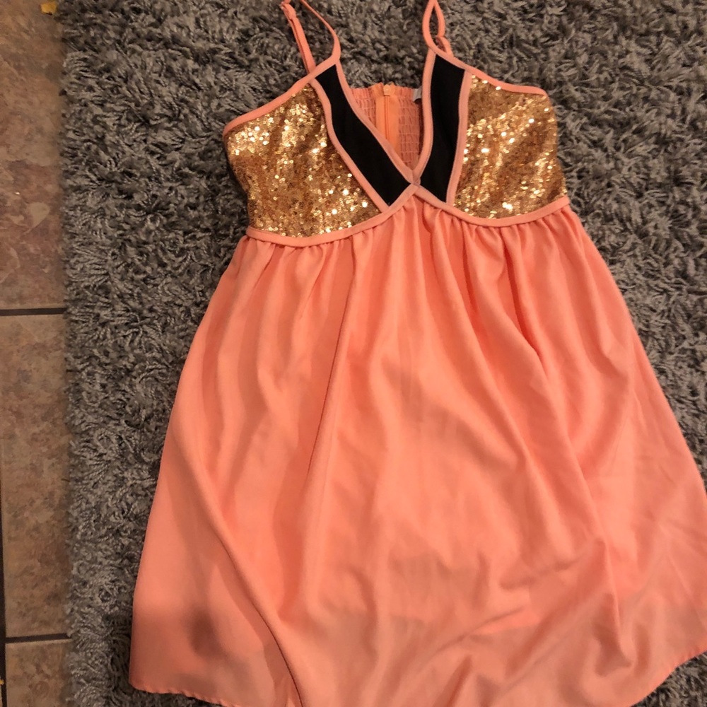 Tobi dress nwot